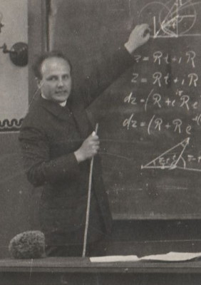 Dr. Helmut Sonnenschein